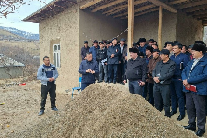 Қашқадарёда ҳоким ёрдамчилари дам олиш кунлари ишга чақирилгани айтилмоқда