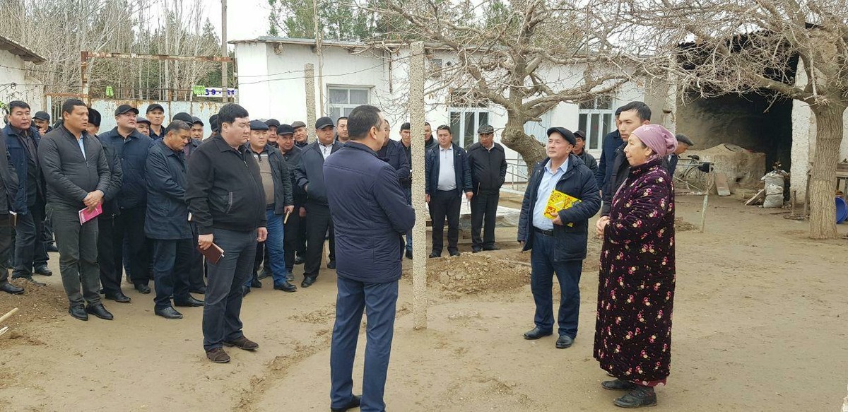 Қашқадарёда ҳоким ёрдамчилари дам олиш кунлари ишга чақирилгани айтилмоқда