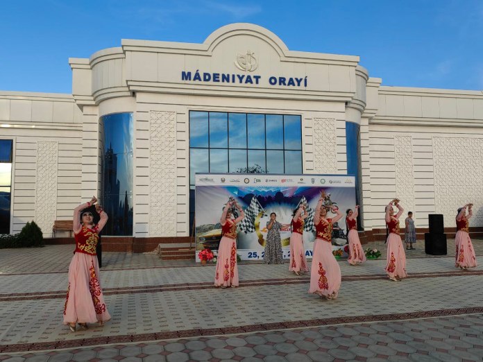 Мўйноқ бўйлаб саёхат давом этмоқда+(ФОТО)