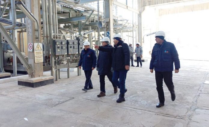 “Ўзбекнефтгаз”: “Ишчи гуруҳ” Шўртан газ кимё мажмусида бўлди
