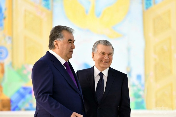 Эмомали Раҳмон Ўзбекистонга келди