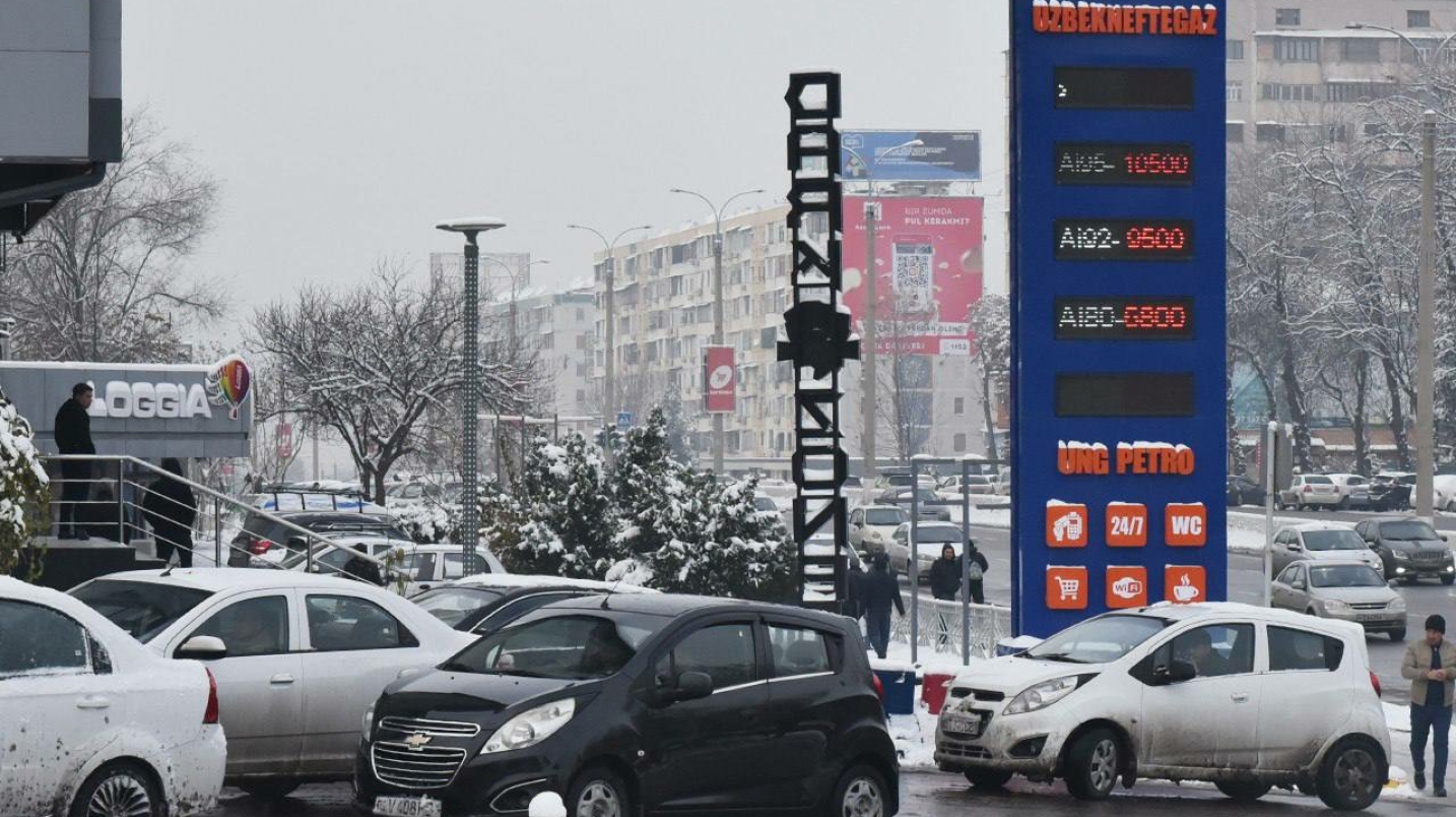 “Заправка”ларда АИ-80 бензини нархи ошгани ва етишмовчилиги ҳақидаги хабарлар рад этилди