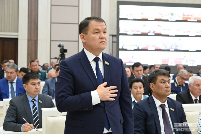 Аманбай Оринбаев Қорақалпоғистон Жўқорғи Кенгеси раиси лавозимига сайланди