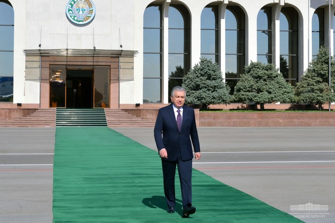 Президент Нукусга учиб кетди