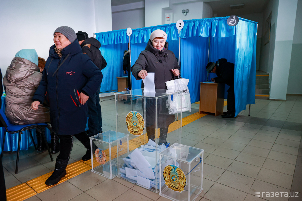 Фото: Қозоғистонда президент сайловлари бўлиб ўтмоқда