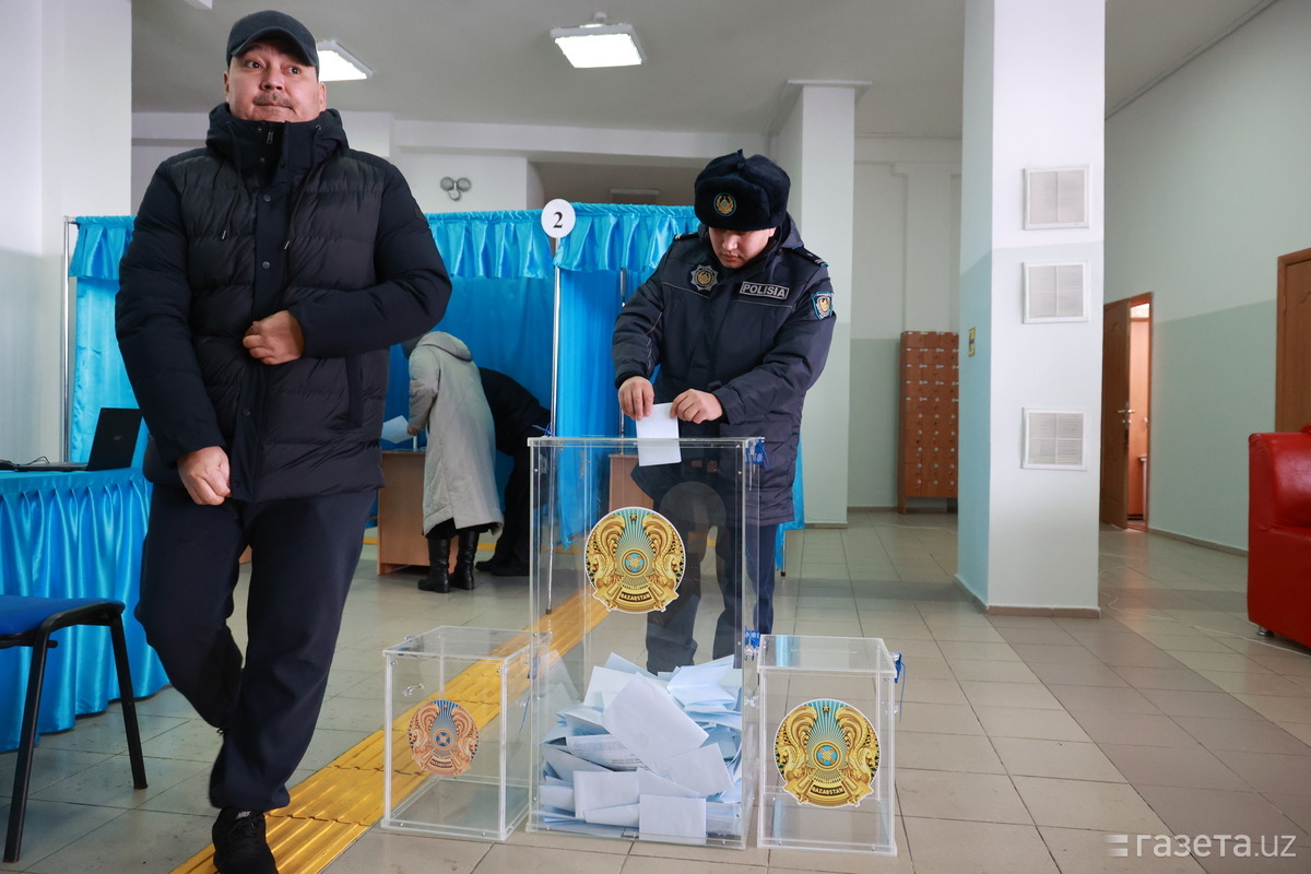Фото: Қозоғистонда президент сайловлари бўлиб ўтмоқда