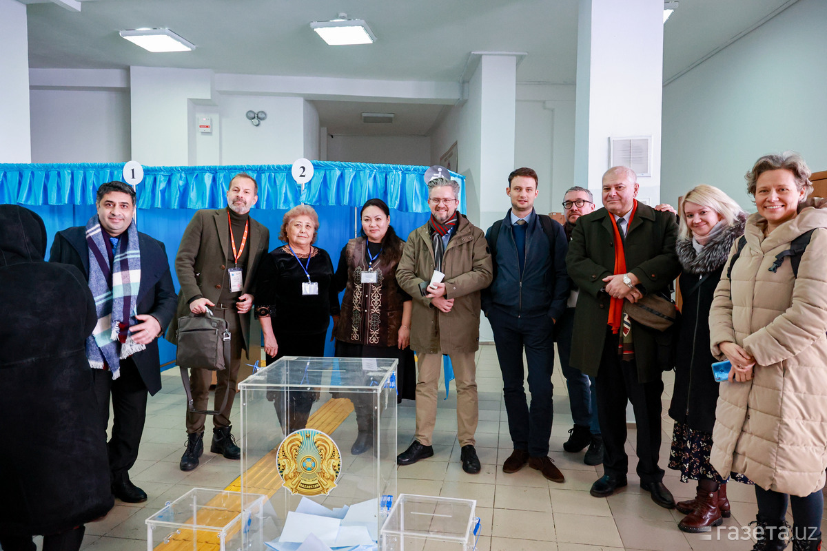 Фото: Қозоғистонда президент сайловлари бўлиб ўтмоқда