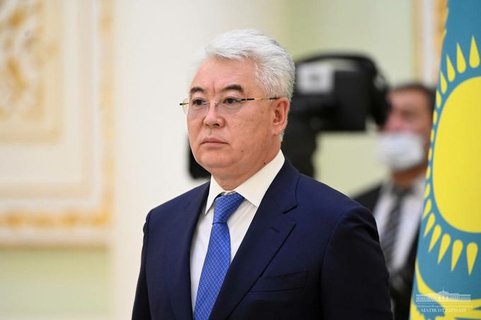 Ўзбекистон президенти янги тайинланган элчиларни қабул қилди