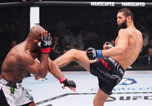 Чимаев UFC 294 мусобақасида Усмонни ҳакамлар қарори билан мағлуб этди
