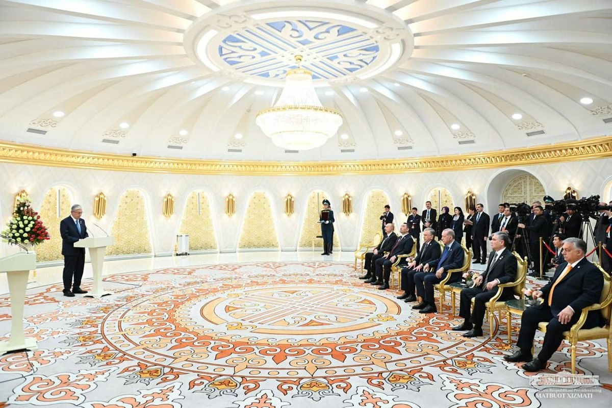 Шавкат Мирзиёевга «Туркий дунёнинг олий ордени» берилди