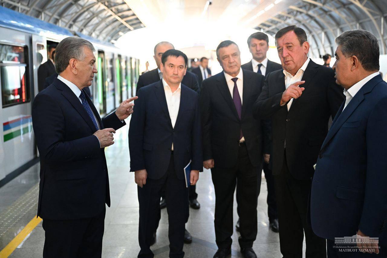 Президент метрополитеннинг Қўйлиқ-Сергели ер усти участкаси бўйлаб ҳаракатланди