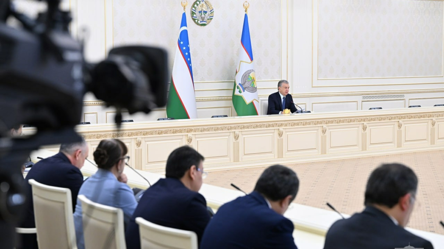 39 млрд куб метр сувнинг 36 фоизи тупроқ ўзанли канал ва ариқларда йўқолди — президент