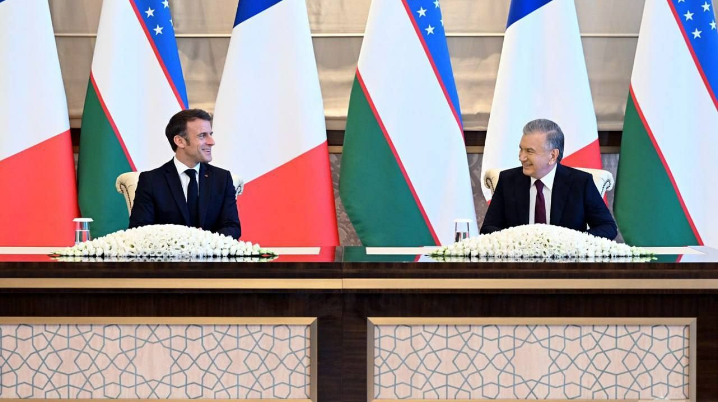 Макрон ва Мирзиёев қандай ҳужжатларга имзо қўйишди — рўйхат