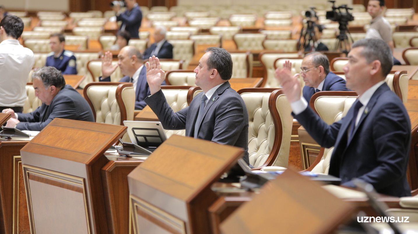 Судьялар олий кенгаши раиси, антикоррупция директорини Сенат томонидан сайлаш тартиби белгиланди