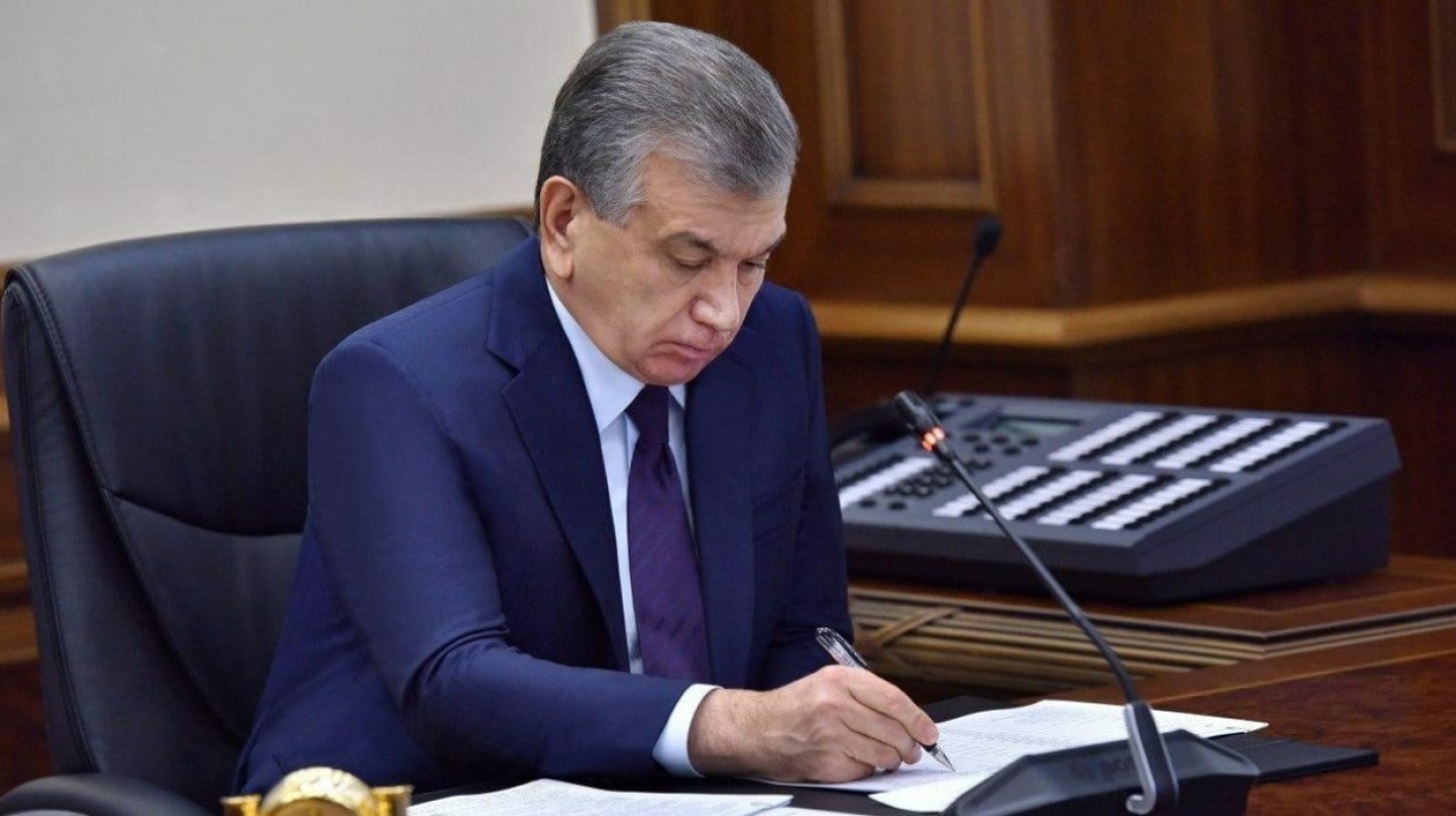 Коррупцияга оид жиноятларнинг олдини олиш бўйича Президент фармони эълон қилинди