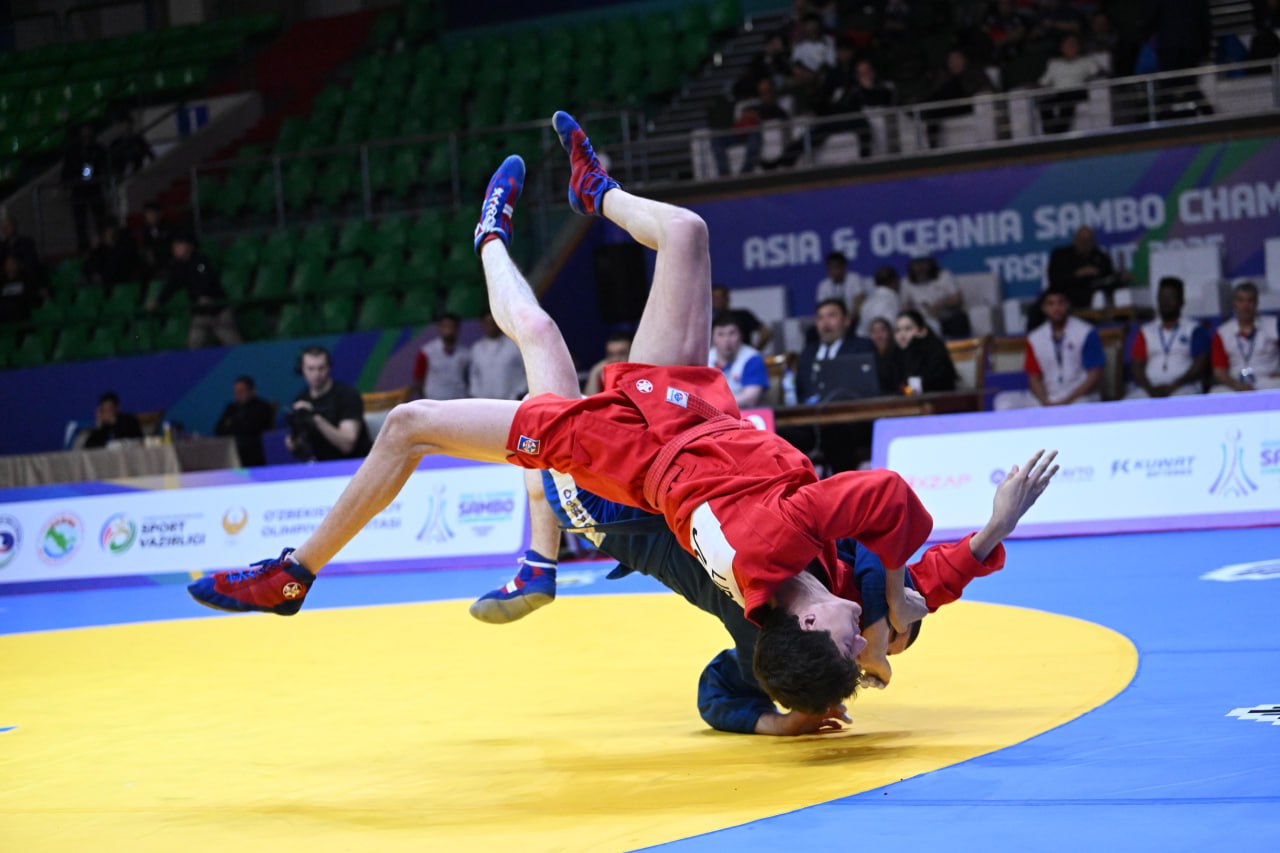 Самбо бўйича Осиё-Океания чемпионатининг учинчи куни: ўсмирларимиз 8 та олтин медалга эга чиқишди