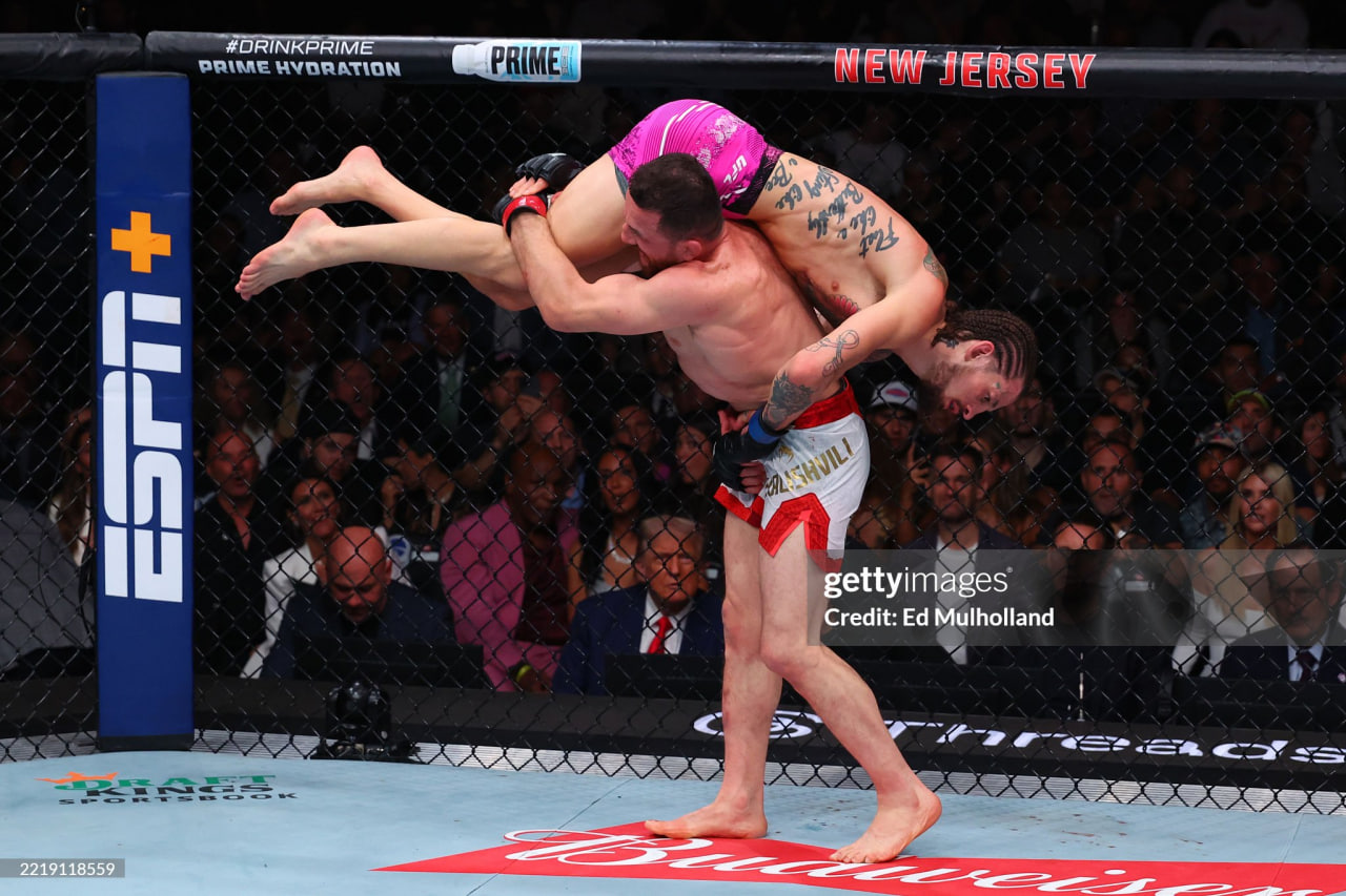 UFC 316. Двалишвили муддатидан олдин ғалаба қозонди ва камарини муваффақиятли ҳимоя қилди