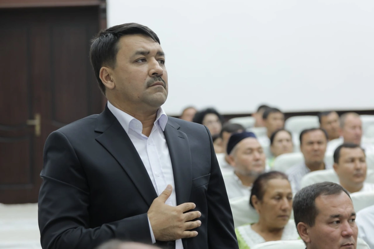 Хусан Абдувохидов Пахтакор тумани ҳокими в.б. бўлди