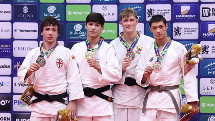 Яна бир ёш дзюдочимиз жаҳон чемпионлигини қўлга киритди