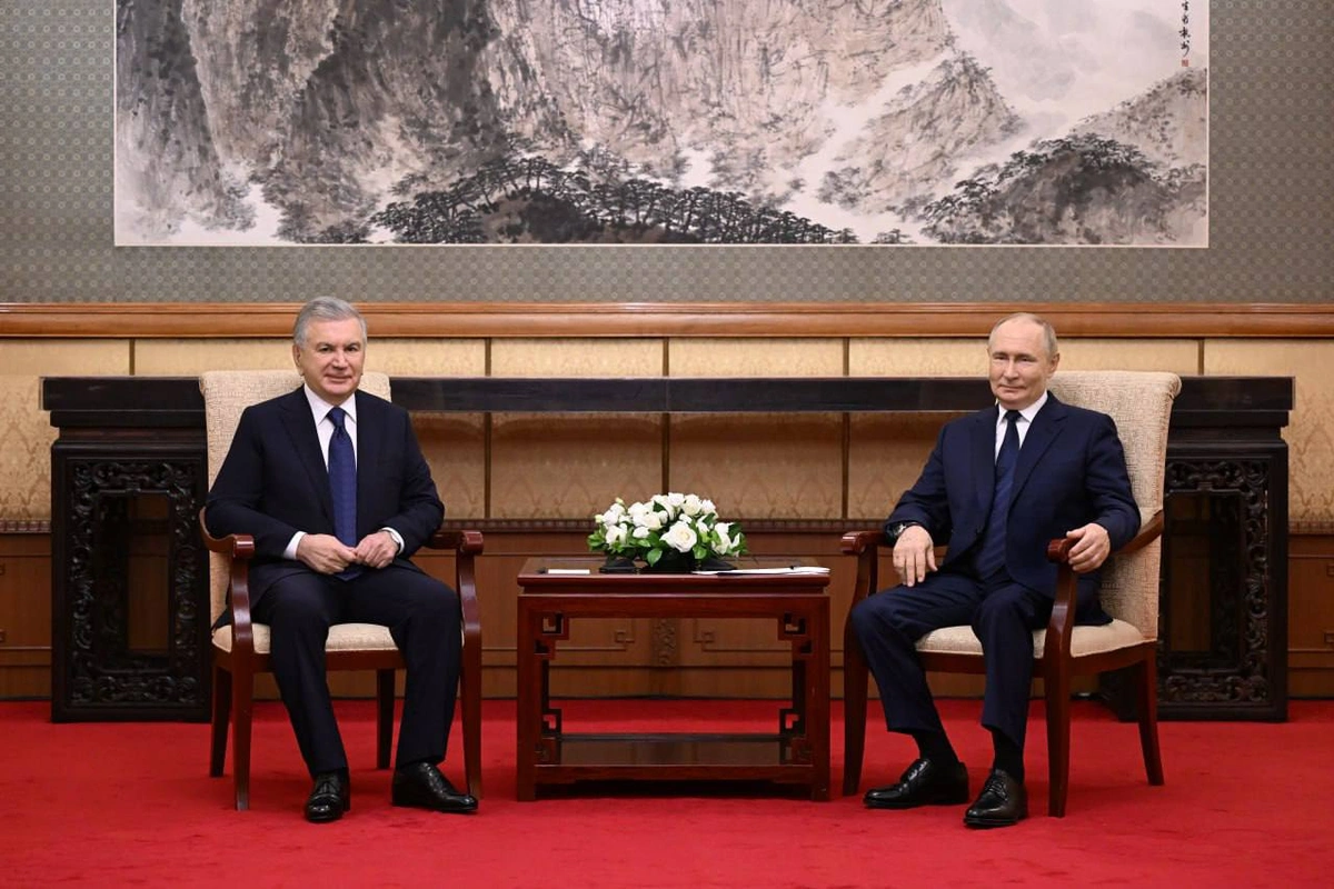 Шавкат Мирзиёев ва Владимир Путин Пекинда учрашди
