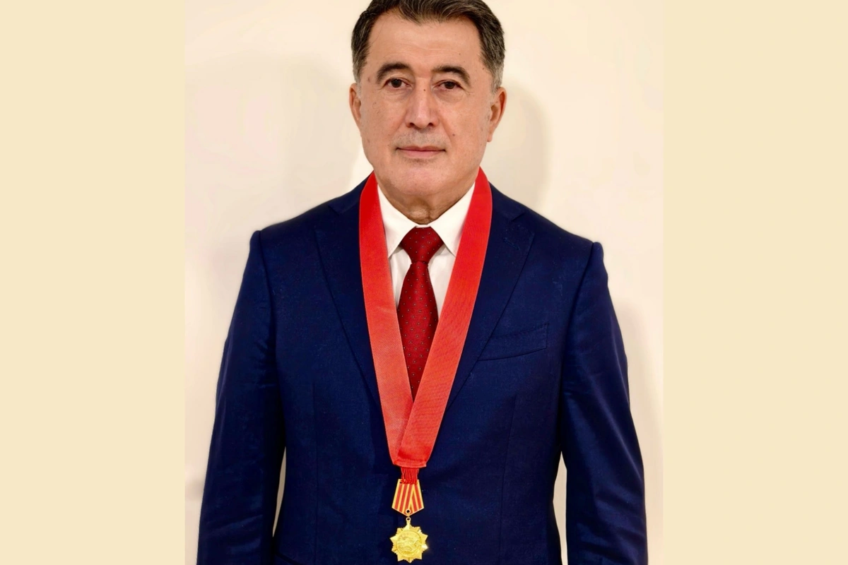 Владимир Норов Хитойнинг «Дўстлик» мукофоти билан тақдирланди