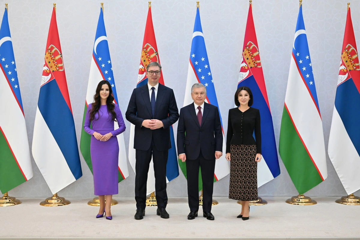 Сербия президенти Кўксаройда расмий кутиб олинди. Фото Сербия президенти Кўксаройда расмий кутиб олинди. Фото