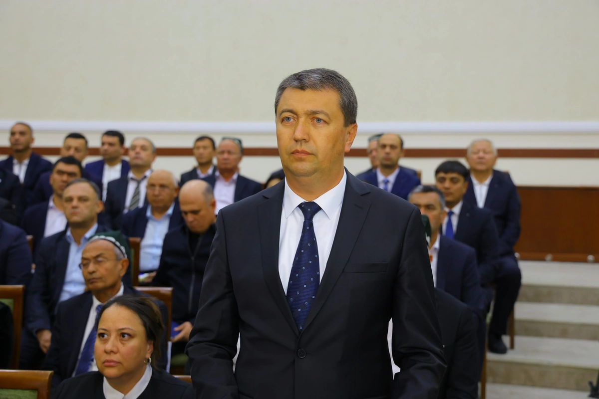 Аюбхон Камалов Наманган шаҳрига ҳоким этиб тайинланди Аюбхон Камалов Наманган шаҳрига ҳоким этиб тайинланди