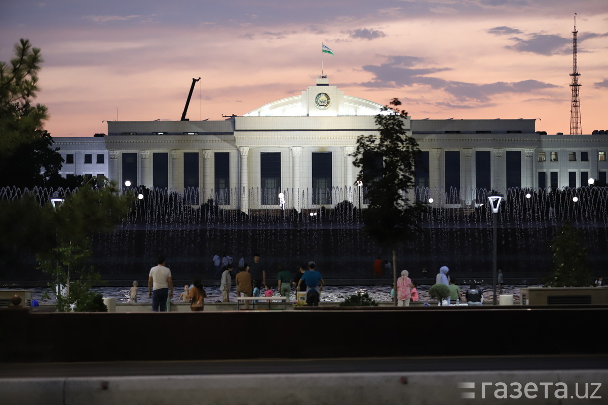 Президентнинг ҳудудий ривожланиш ва иқтисодий сиёсат бўйича янги маслаҳатчилари тайинланди