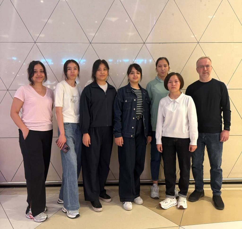 ‍Ўзбекистон – Озарбайжон шахматчи қизлари жаҳон чемпионати йўлланмаси учун баҳслашади