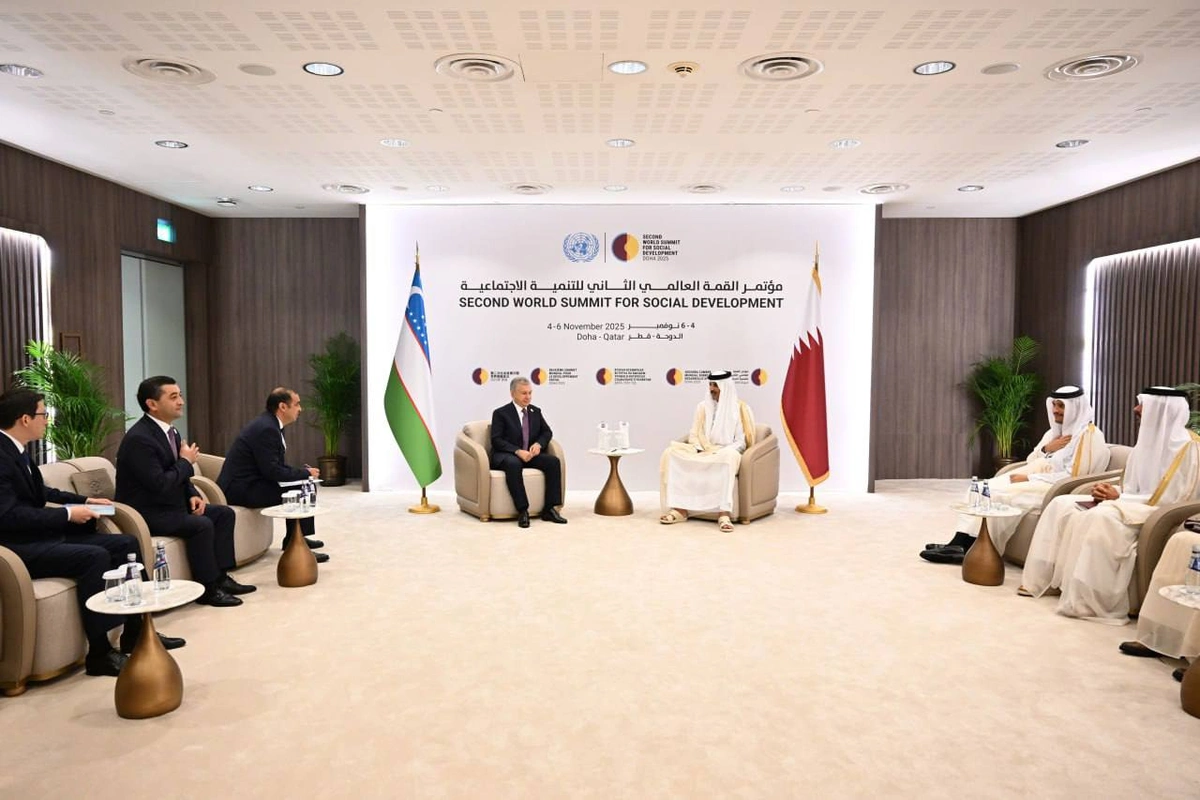 Шавкат Мирзиёев Қатар амири Шайх Тамим бин Ҳамад Ол Соний билан учрашди