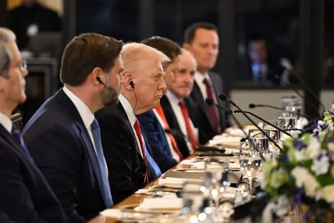 «Россия ва Украина ўртасидаги урушни фақат сиз тўхтата оласиз». Шавкат Мирзиёев — Дональд Трампга «Россия ва Украина ўртасидаги урушни фақат сиз тўхтата оласиз». Шавкат Мирзиёев — Дональд Трампга