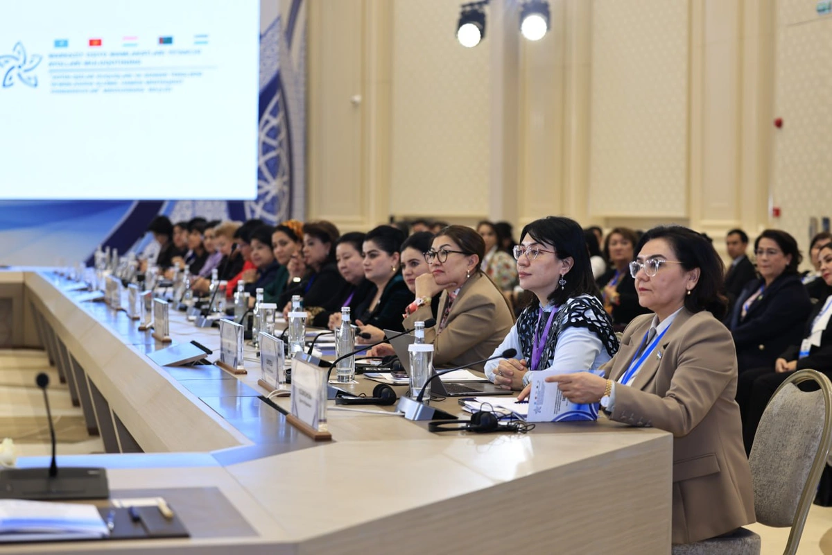 «Хотин-қизларни қарор қабул қилиш жараёнларида фаолроқ тарғиб қилиш муҳим» — Танзила Нарбаева