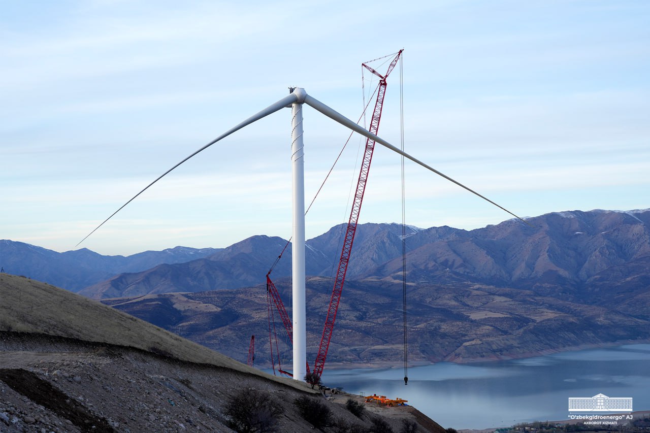 Бўстонлиқ туманида 20 МВт қувватга эга шамол электр станцияси қурилмоқда