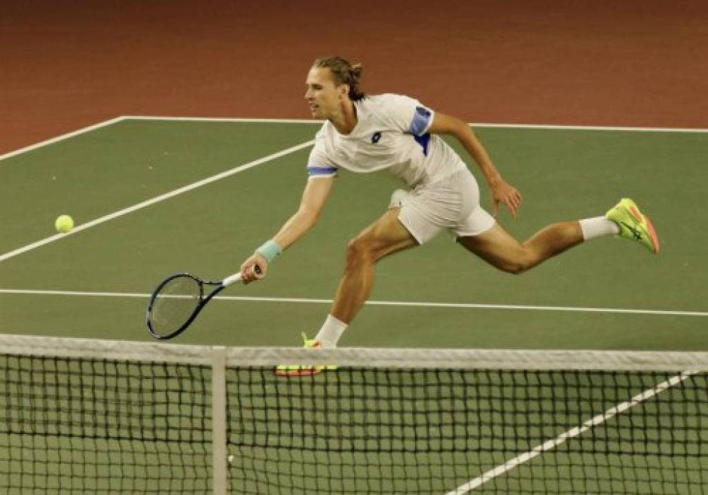 Теннис. Сергей Фомин Манамада финалга чиқди