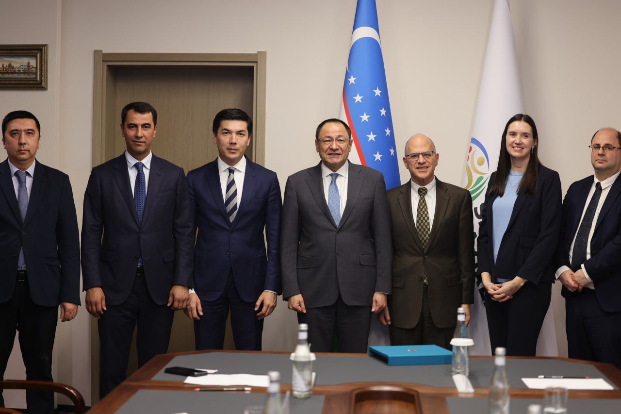 Вазирлик, МОҚ ва ЎФА раҳбарияти АҚШ элчиси билан учрашув ўтказди