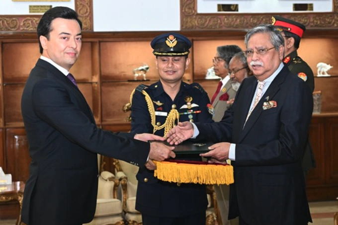 Сардор Рустамбоев Ўзбекистоннинг Бангладешдаги элчиси бўлди