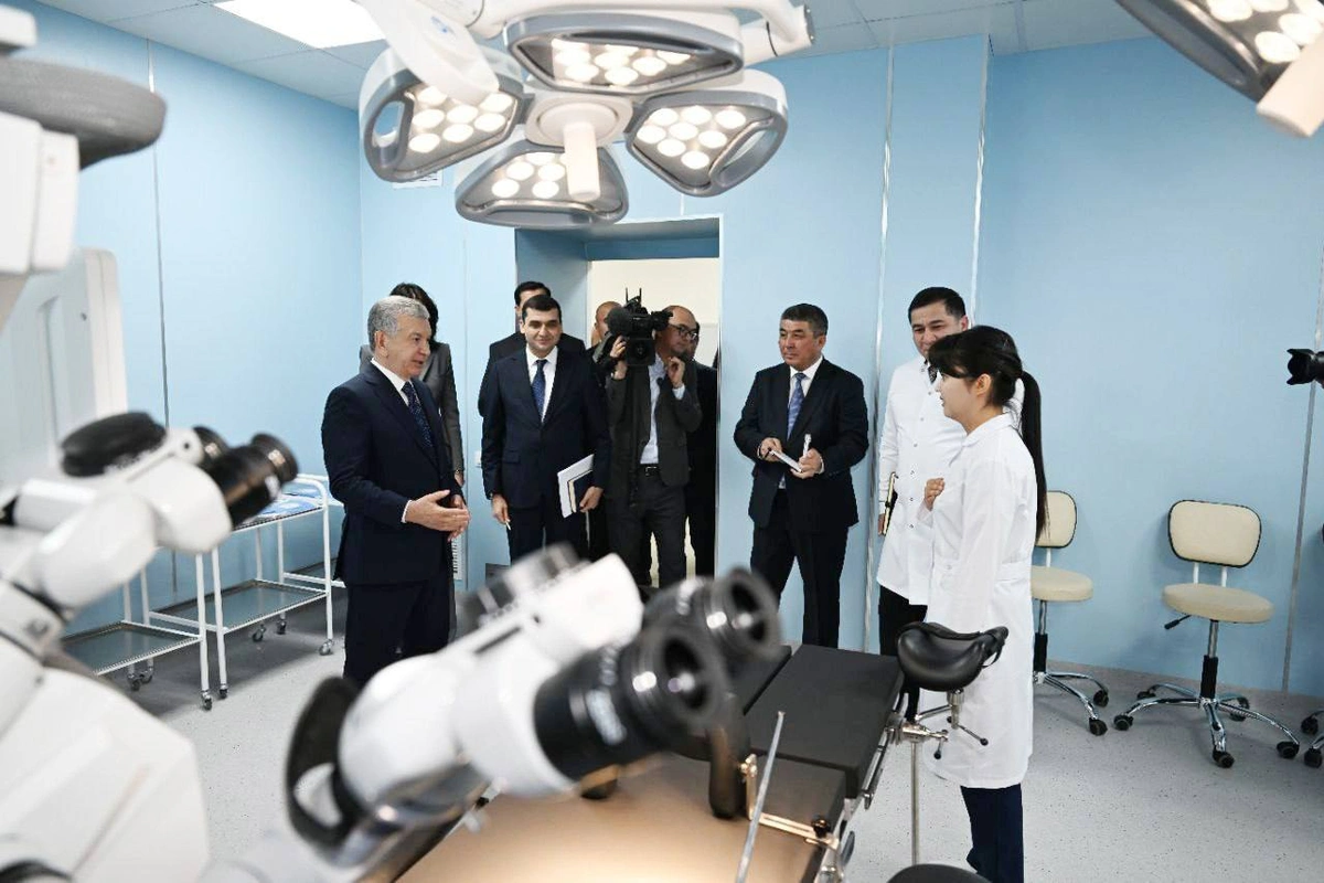 «Одамларимизни кўпроқ бино эмас, шифокорнинг билими ўйлантиради» — президент