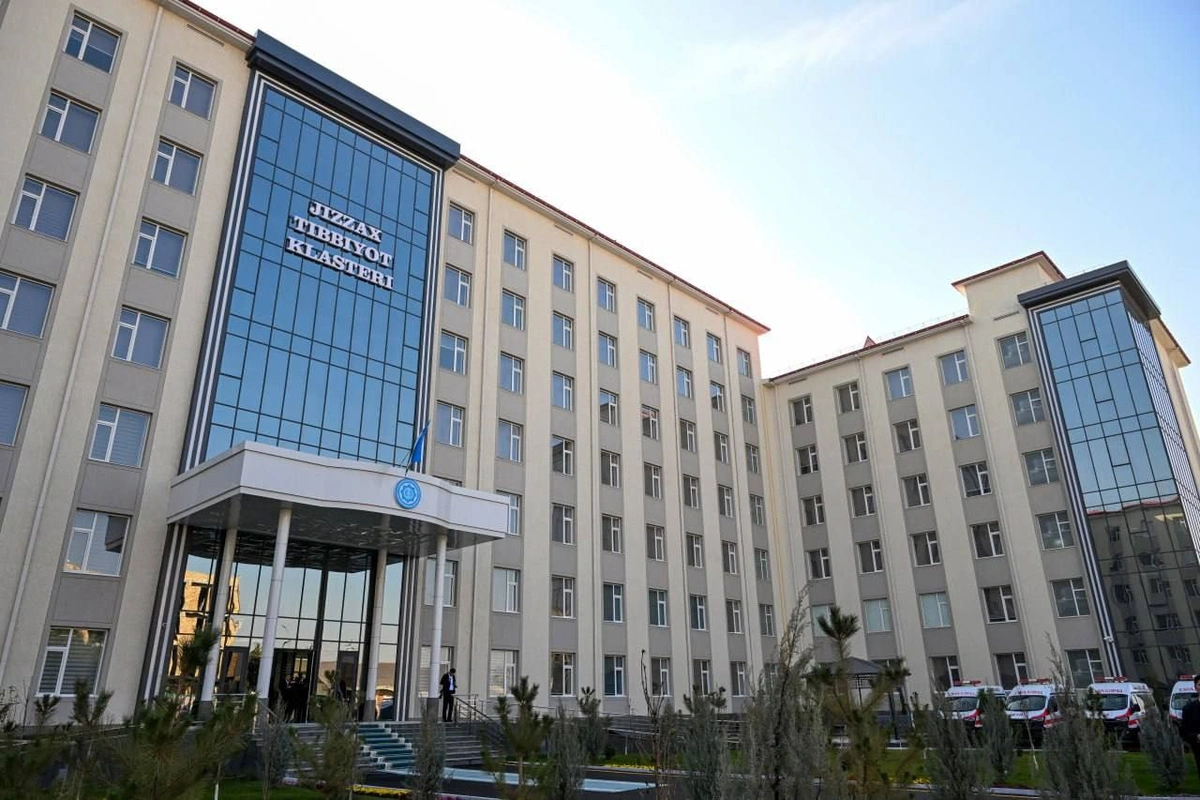 «Одамларимизни кўпроқ бино эмас, шифокорнинг билими ўйлантиради» — президент