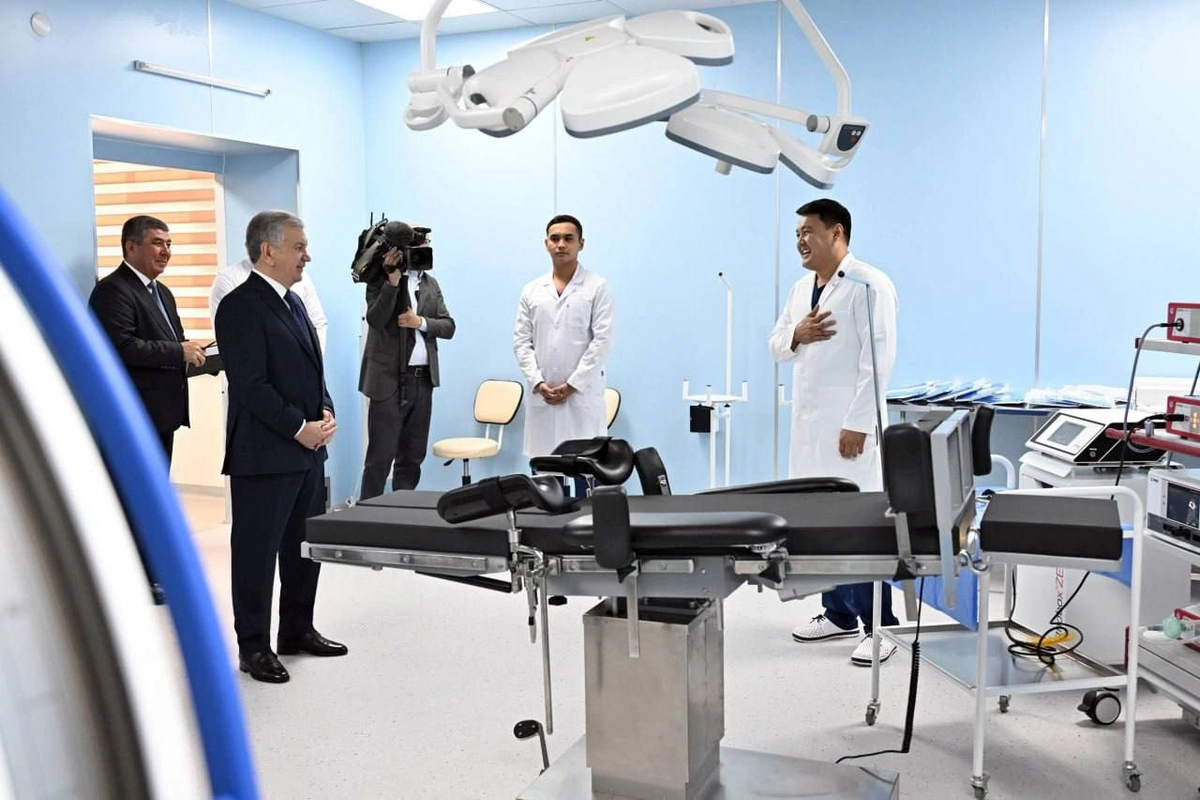 «Одамларимизни кўпроқ бино эмас, шифокорнинг билими ўйлантиради» — президент