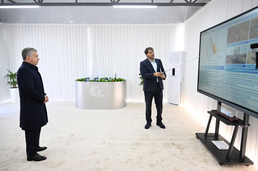 Президентимиз замонавий йўл, энергетика ва шаҳарсозлик лойиҳалари билан танишди