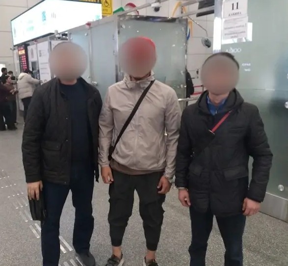 Ўзбекистон ва Вьетнам Интерпол бўлимлари ҳамкорлигида қидирувдаги фирибгар қўлга олинди