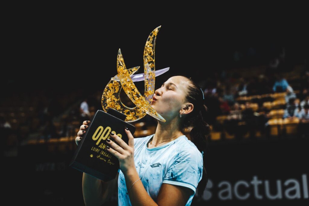Ўзбекистонлик теннисчи Камилла Рахимова Анжеда WTA 125 чемпионига айланди