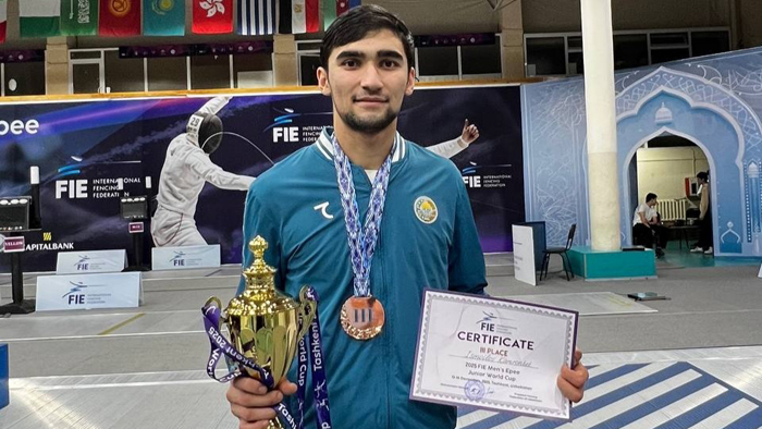 Ёш қиличбозимиз Жаҳон кубоги босқичида бронза медалини қўлга киритди