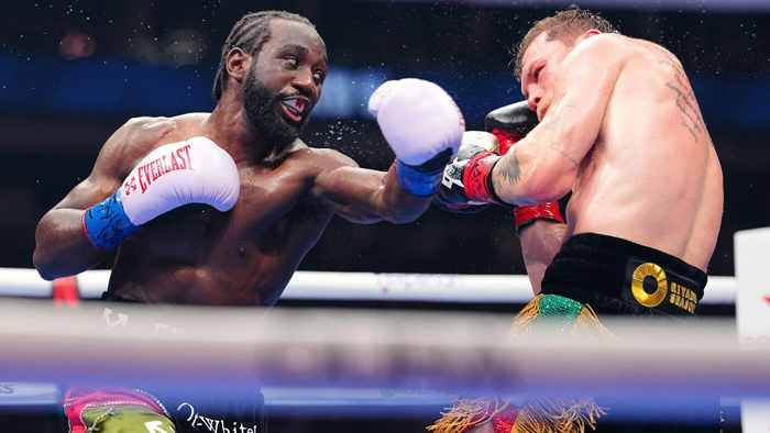 Теренс Кроуфорд чемпионлик камарларини намойиш этди(фото)