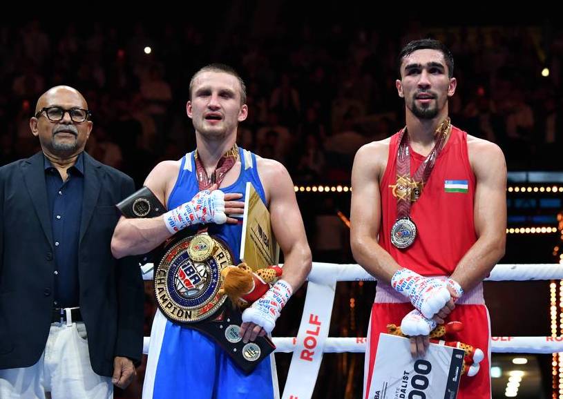 Бокс. Жаҳон чемпионати финалида Ҳалоковнинг қулоғини тишлаб олган Шумков вазиятга изоҳ берди