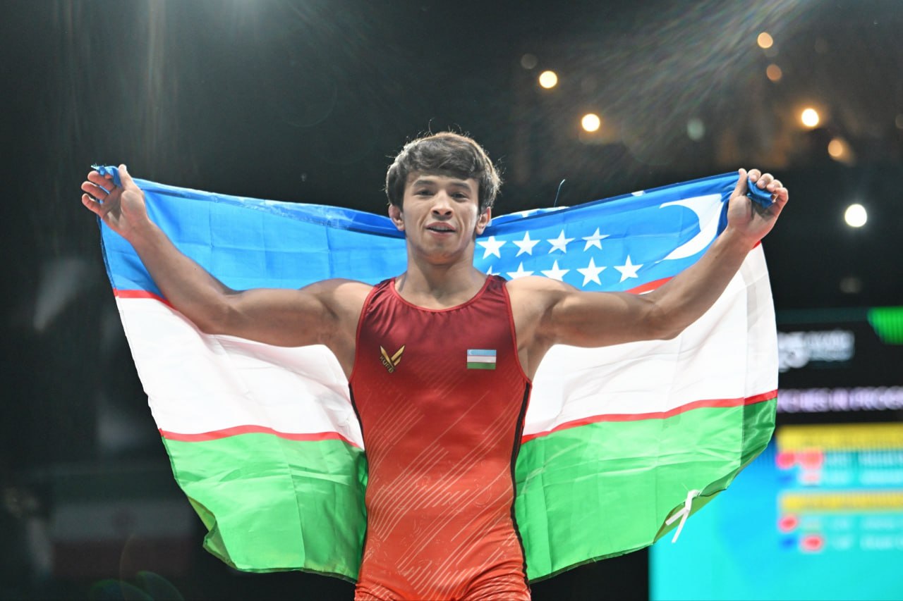 Уч нафар курашчимиз йилни жаҳон рейтинги пешқадами сифатида якунлайди