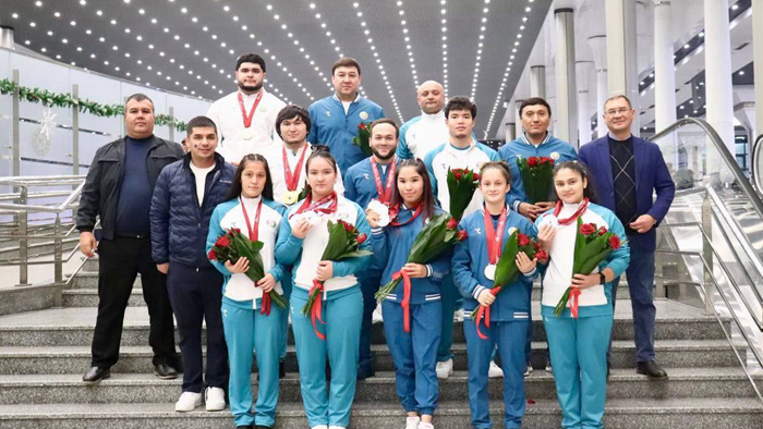 Оғир атлетикачиларимиз Қатардаги турнирда иккинчи бўлишди