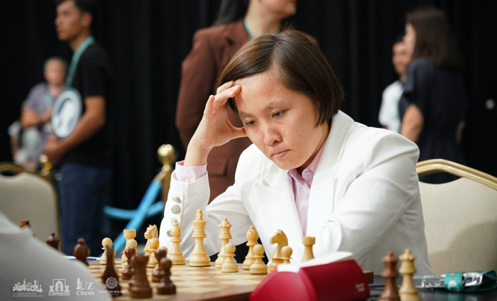 Шахмат. Блиц бўйича ЖЧ. Умида Омонова 1-кундан сўнг 3-ўринда бормоқда, Нодирбек Абдусатторов топ  10да