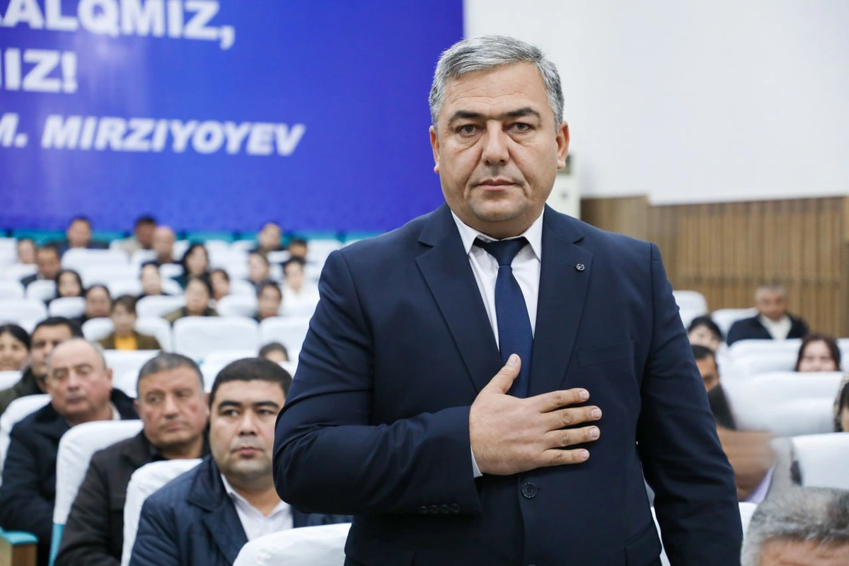 Термиз, Қумқўрғон ва Олтинсой туманларига янги ҳокимлар тайинланди Термиз, Қумқўрғон ва Олтинсой туманларига янги ҳокимлар тайинланди