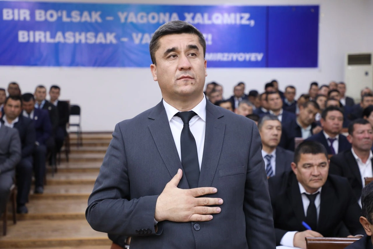 Термиз, Қумқўрғон ва Олтинсой туманларига янги ҳокимлар тайинланди Термиз, Қумқўрғон ва Олтинсой туманларига янги ҳокимлар тайинланди
